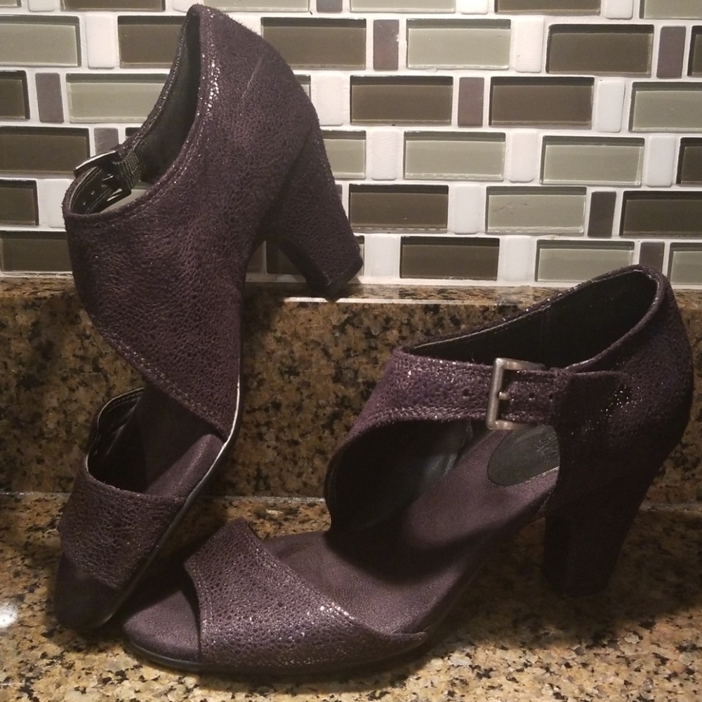 Aerosoles sandal pumps